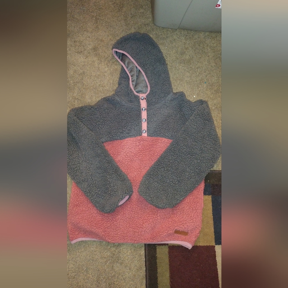 Women's pull over hoodie
